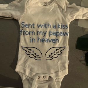 I can make baby shirts.  Keychains . Vases with words . Message me !